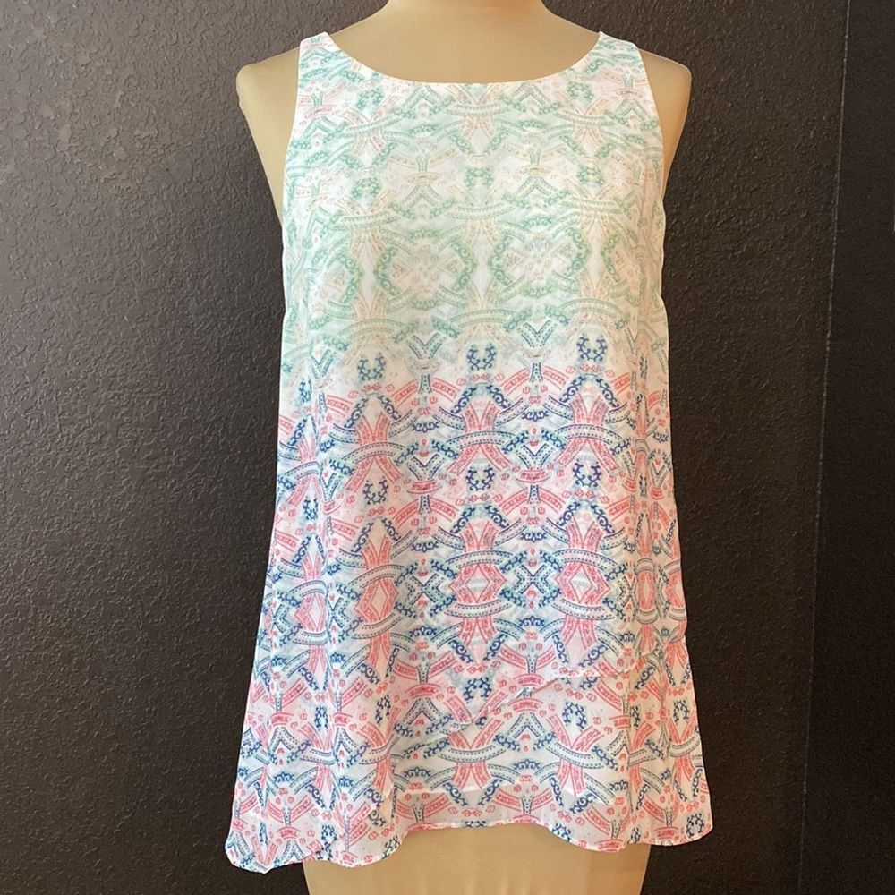 Cabi sea green, pink, blue medallion print sleeveless layered flowy‎ tunic top